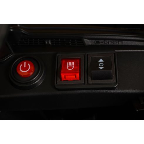 BO Audi SQ8 e-tron elektromos autó PINK