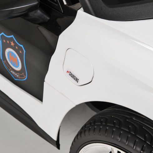 BO Audi RS e-tron 717 Police elektromos autó rendőrségi FEHÉR
