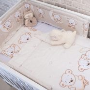  DOMBABY 3 részes ágynemű garnitúra fejvédővel  MACIS BÉZS